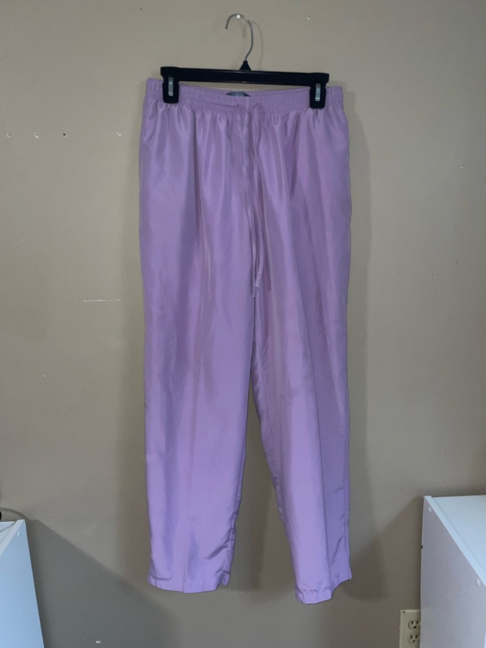 Koret women’s lavender purple lightweight lined athletic windbreaker pants Sz M